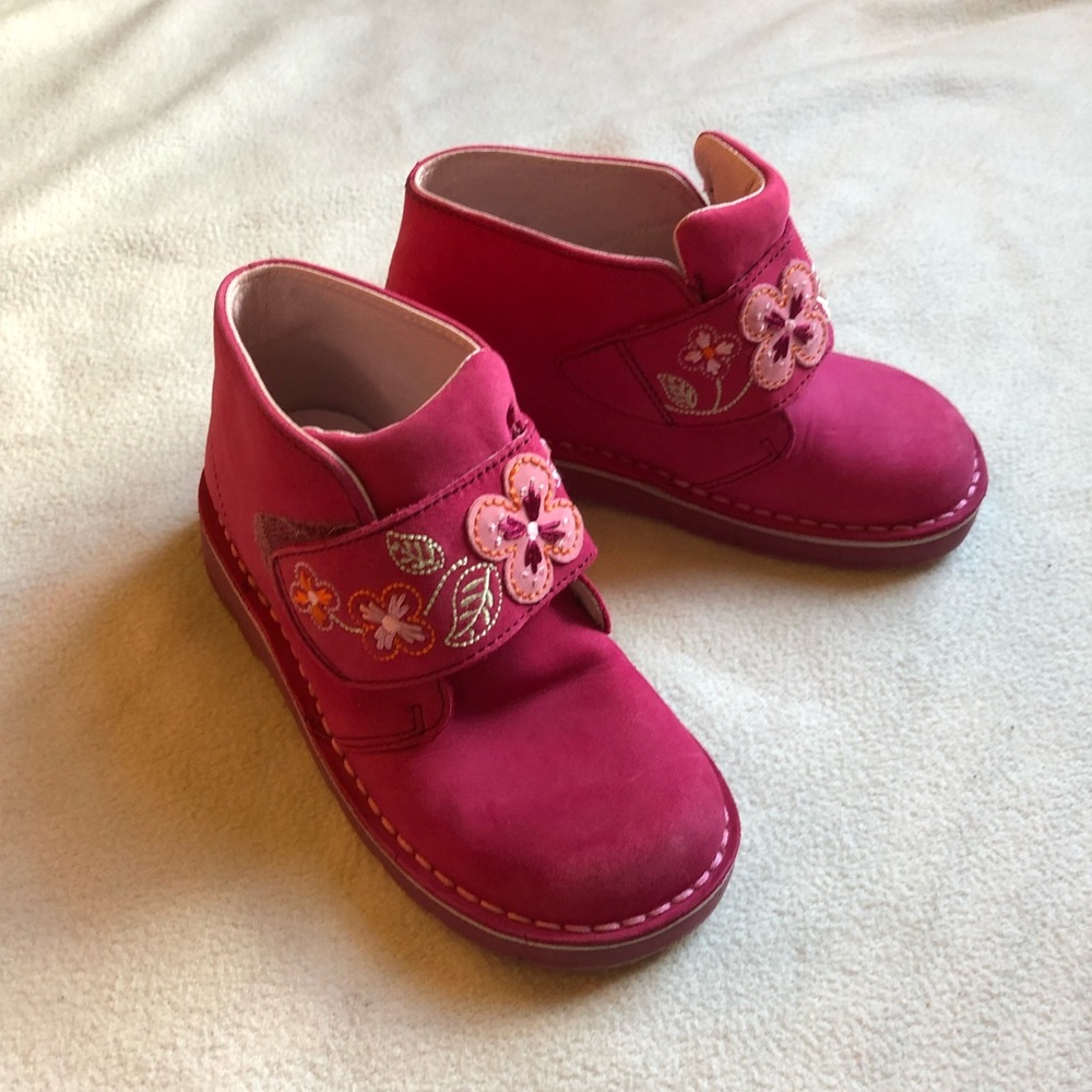 PINK BOOTS SIZE 11